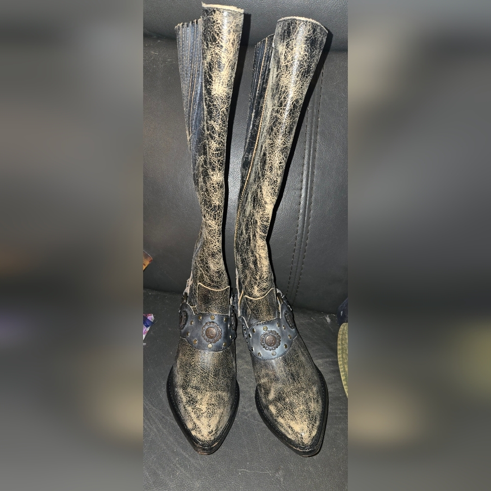 CORRAL LADIES LD BLACK HARNESS & STUDS POINTED TOE, POINTED TOE  NO Box